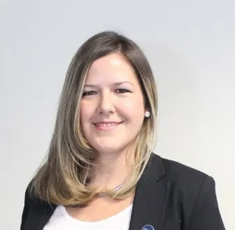 Alexandra Machado