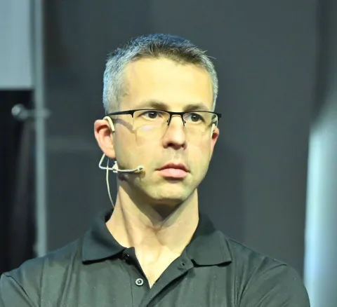 Daniel Gur, Senior Manager, Virtualization and Modernization Engineering, Red Hat
