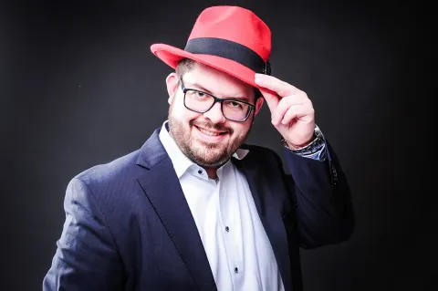  Daniel Schaefer headshot