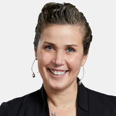 Stefanie Chiras author photo